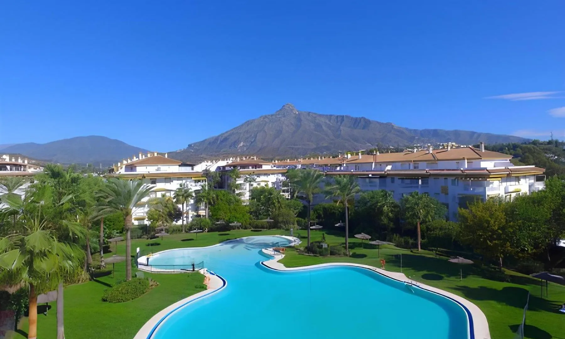 Charming Apartment With Terrace And Garden In Marbella contacts